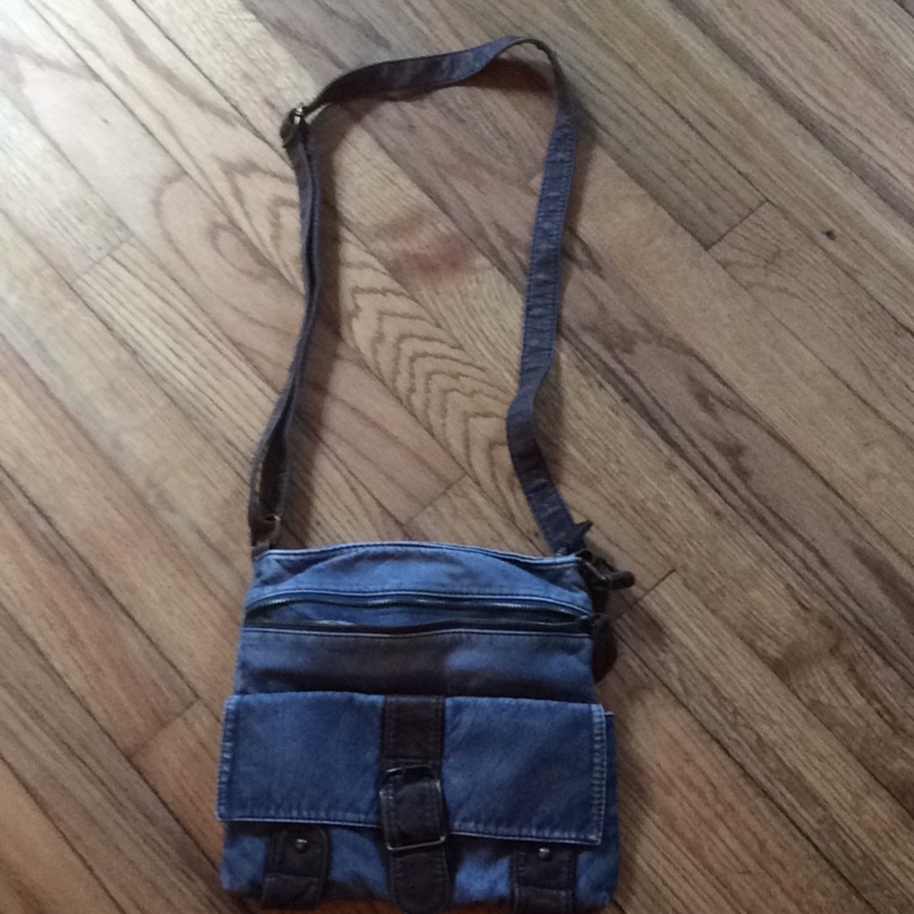 Girls cross body bag used